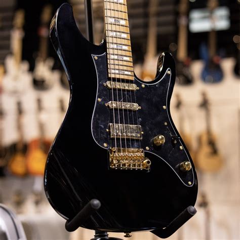 Ibanez THBB10 Tim Henson Signature Electric Guitar w/Gig Bag ...