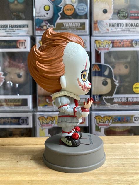 Hot Toys Cosbaby It Pennywise With Broken Arm Bobble Head Figure With Box Hobbies Toys