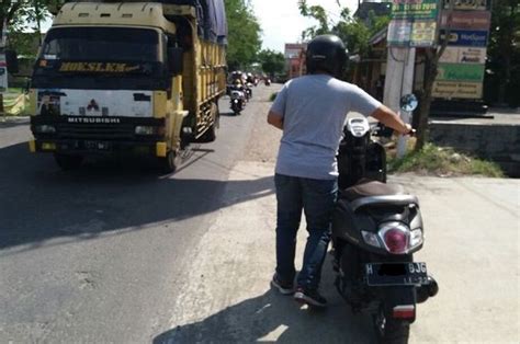 Motor Injeksi Kehabisan Bensin Di Jalan Jangan Panik Dan Lakukan Ini