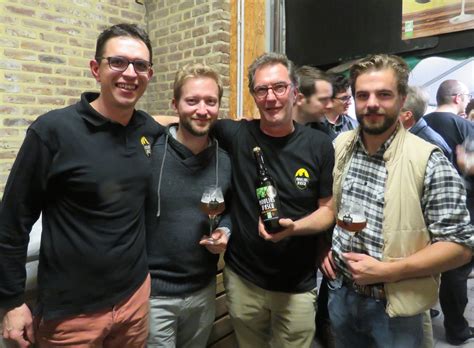 La Brasserie Artisanale Moulin Dascq Sort Sa Premi Re Bi Re Blonde Bio Base De Houblon Du Nord