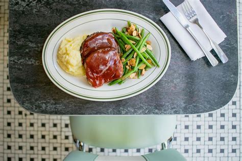 Upper West Side Diner Old John’s Returns With a New Look and an Updated ...