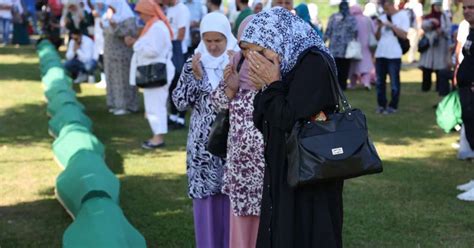 U Memorijalnom Centru Srebrenica Poto Ari Po Eo Vjerski Program I