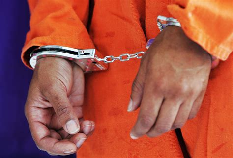 Naked Woman Accused Of Trying To Rob Convenience Store