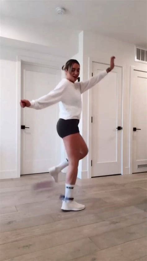 Katrina Bowden Nude Sexy Photos The Fappening Stars