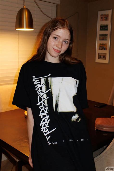 Real Amateur Public Candid Upskirt Picture Sex Gallery Myra Glasford Returns For A Late Night