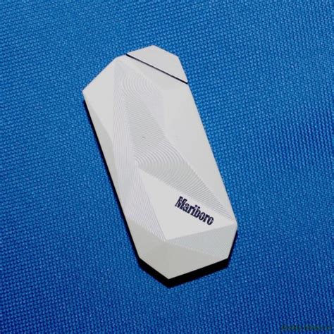 Зажигалка "Marlboro" /10/ /200/