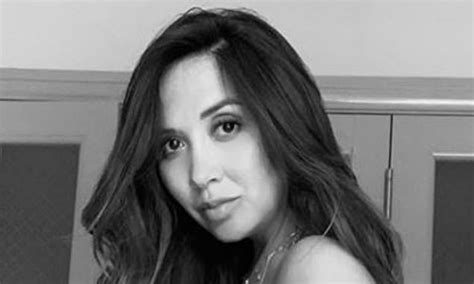 Myleene Klass Poses NAKED To Display Her Huge Baby Bump Daily Mail Online