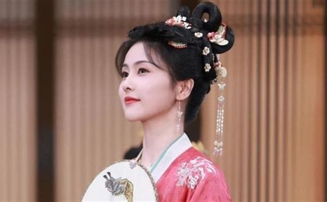 10 phim hot nhất MXH tuần qua Một mỹ nhân có tới 2 phim chễm chệ ngôi đầu dù bị chê thậm tệ