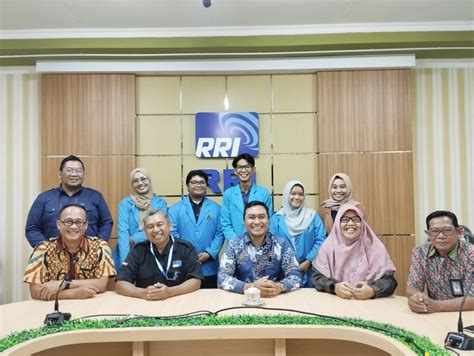 Tim Kembang Jiwaid Mengadakan Sharing Session Bersama Rri Kota Pontianak
