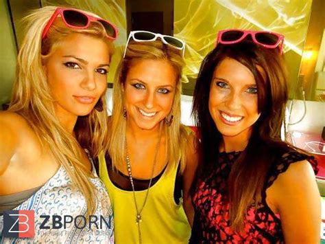 More Facebook Tarts Comment And Rate ZB Porn