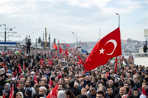 Ogromne Demonstracije U Istanbulu Protiv Terorizma Pkk I Izraela