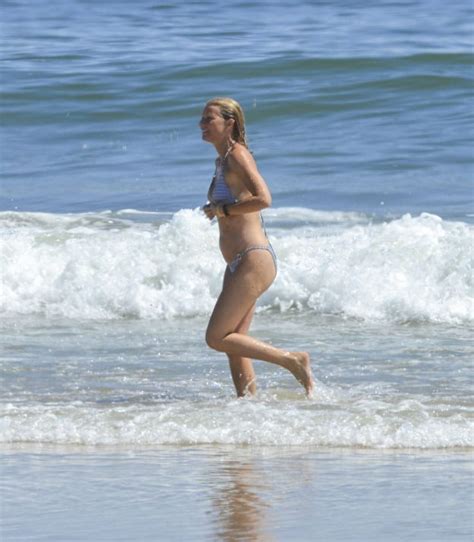Gwyneth Paltrow Sexy Bikini In Hamptons Photos The Fappening