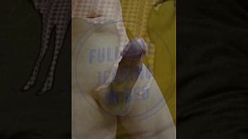 Fullface masturbándose en la cama XVIDEOS