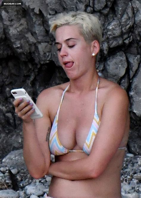 Katy Perry Boobs In Bikini On The Beach In Italy 07 14 2017 Nudbay