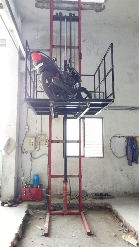 Mild Steel Hydraulics Wall Mounted Stacker For Warehouses At Rs