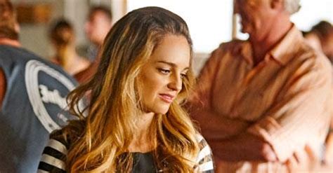 Hot Sexy Snervous Tori Bikini Pics