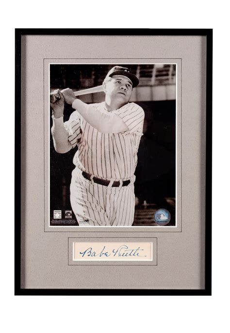 Lot BABE RUTH CUT SIGNATURE
