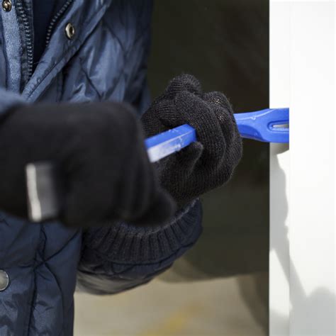 Vandali In Azione In Una Scuola Di Librino A Catania Danni Per Mila