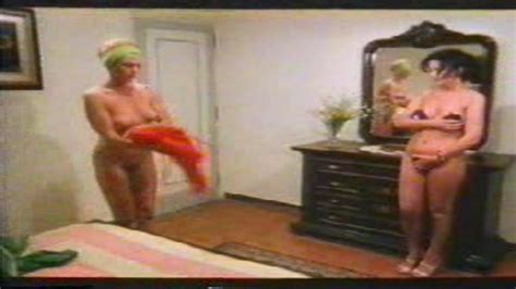 Naked Marina Hedman In Con La Zia Non Peccato