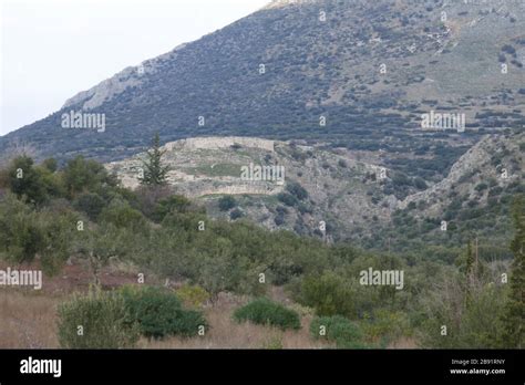 Arkadiko Bridge Mycenaean Bridge Stock Photo Alamy