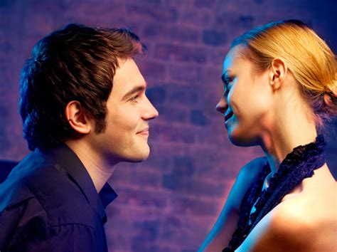 Relations Comment Devenir Sex Friends S Duire Un Ami