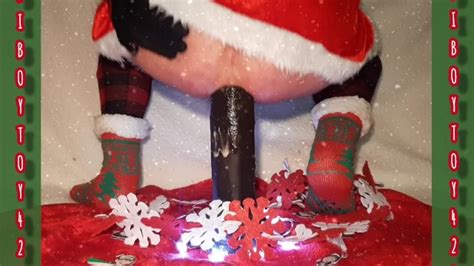 クリスマスのfemboyは黒いモンスターによって肛門に破壊されました cutler Xハンキー氏のおもちゃ Pornhub Gay