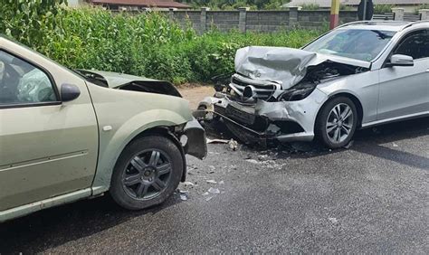 Accident Cu Cinci Victime Pe Un Drum Din Vestul ţării