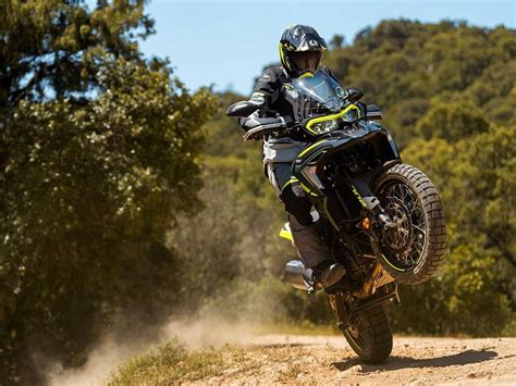 2024 Benelli TRK 702 and 702X | Cycle World