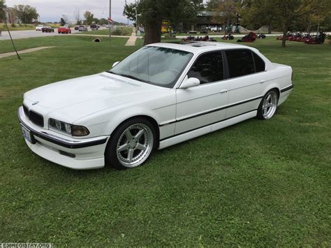 Alpinweiss 3 (300) – The BMW E38 7 Series Registry