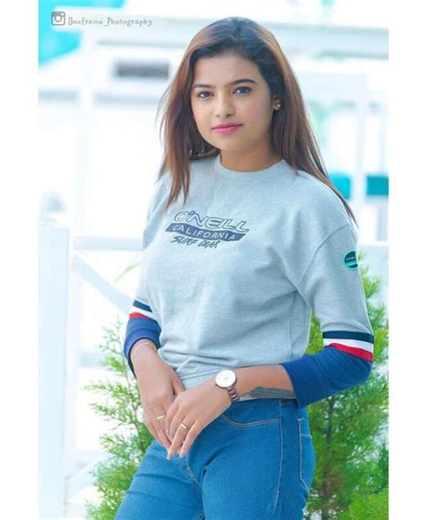 Sonu Gowda 18mins Nude Leak Desi Models Webcam Girls Webcam Couples MasalaDesi