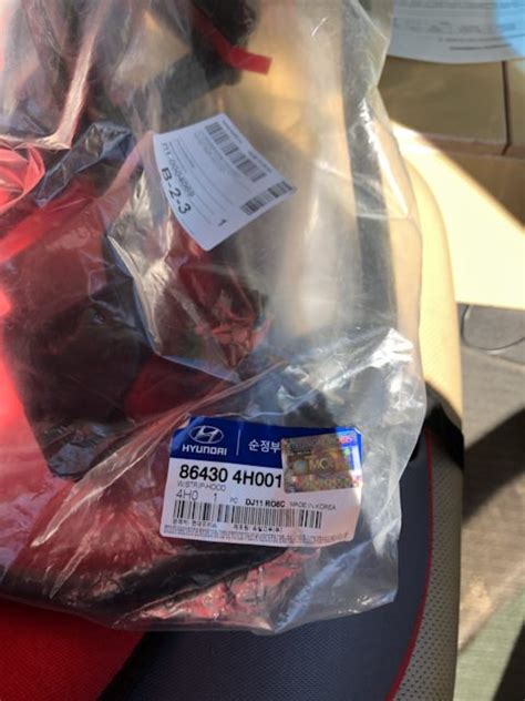 864304H001 Уплотнитель капота KIA HYUNDAI | Запчасти на DRIVE2