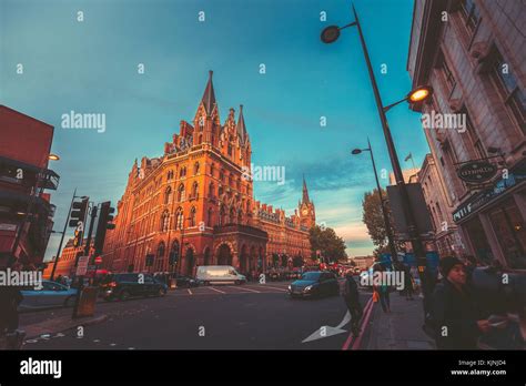 Kings Cross Station, London Stock Photo - Alamy