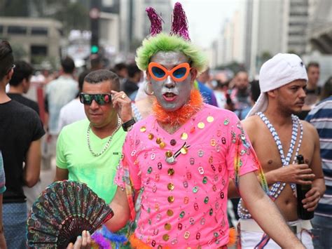 G Parada Gay Tem Furtos De Celulares E Quadrilha Detida Not Cias Em S O Paulo