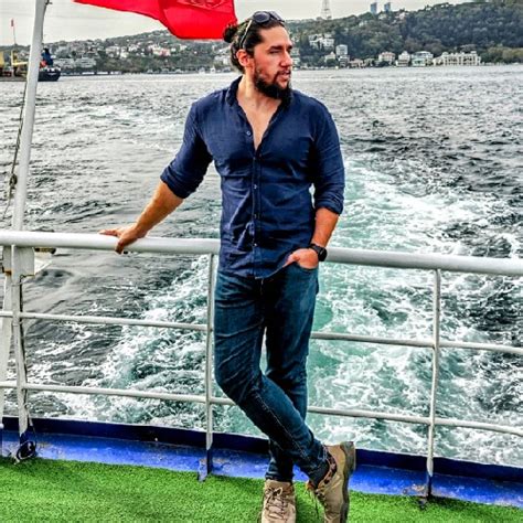 karısına bikini giydiren erkek ekşi sözlük