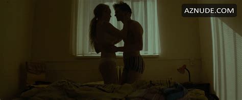 DOMINIKA MORAVKOVA ZELENIKOVA Nude AZNude