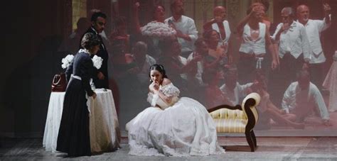 La Traviata Apre La Stagione Lirica Del Teatro Politeama Avanti