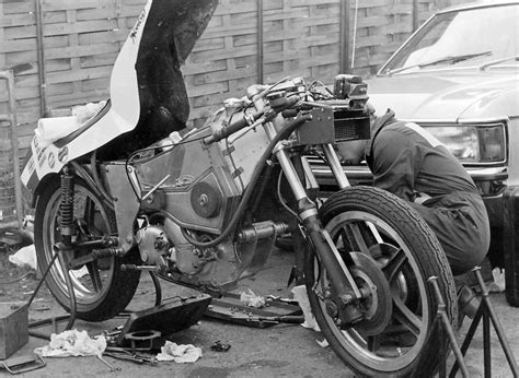 El Corra Motors Naked JPS Norton