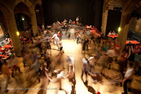 Ceilidh dance in Scotland - Fiddle lessons. and workshops