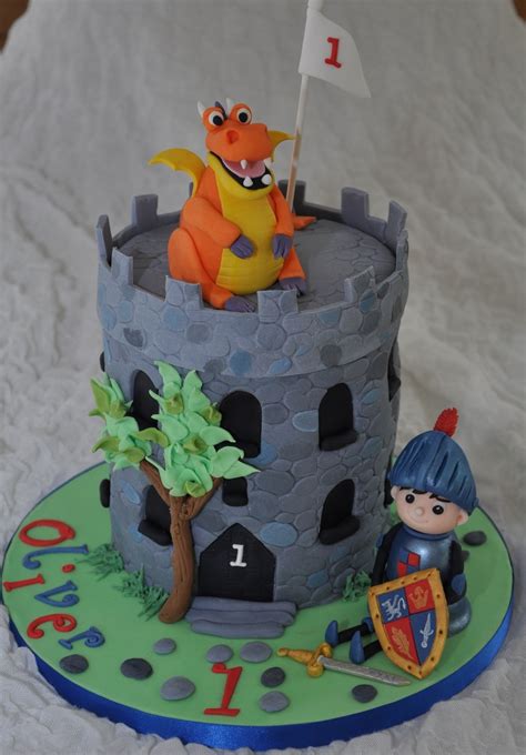 Mike The Knight And His Castle And Dragon - CakeCentral.com