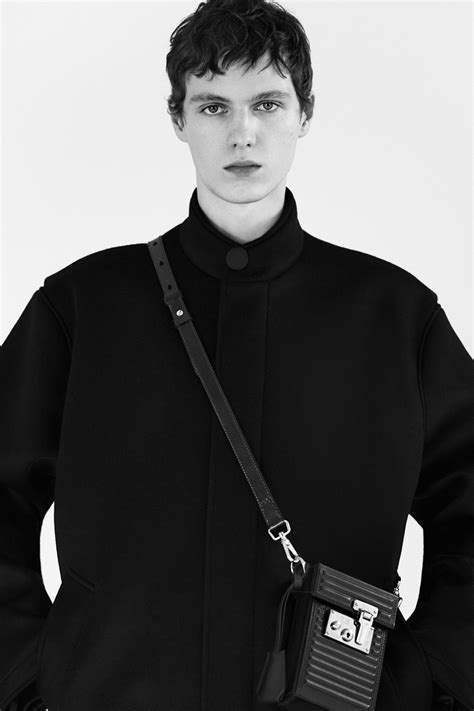 Dunhill Men's RTW Fall 2021 [PHOTOS]