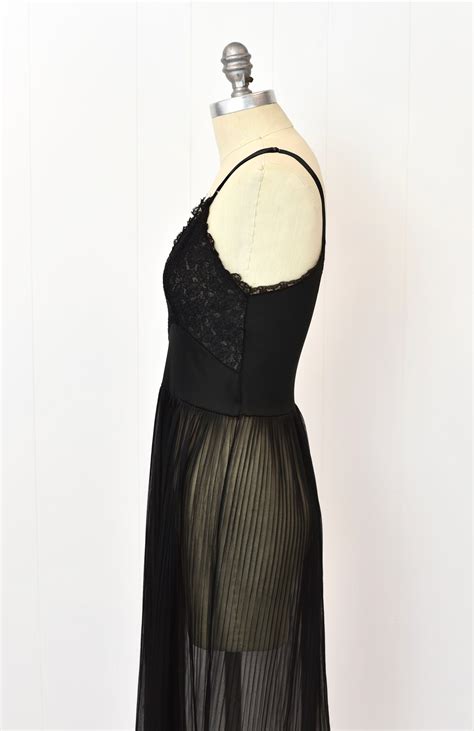 1950s 1960s Black Lace Seamprufe Pleated Boudoir Lingerie Slip Dress Canned Ham Vintage