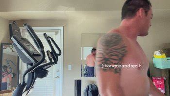 FLEXING Videos And Porn Clips Clips Sale