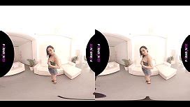 Big Boobs Skinny Bimbo Bikini Girl In Vr For Meta Quest 2 Pro Virtual Reality Xxx Mobile