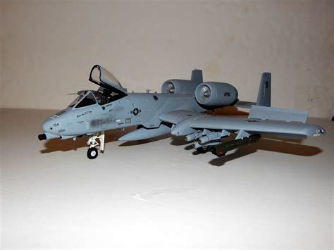 A 10 Warthog Model Kit