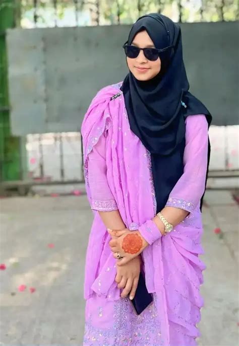 Sexy Bangladeshi Girl Showing Boobs Pussy To Boyfriend On Vc Mmsbazzar Premium