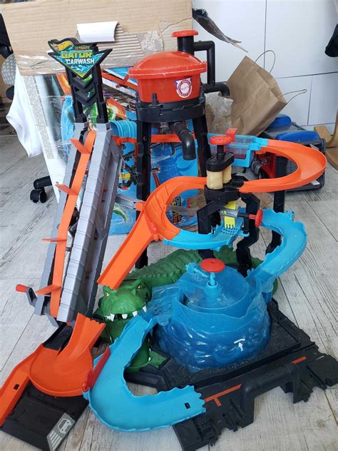 Трек Хот Вілс Водонапірна вежа Hot Wheels City Ultimate Gator Car Wash 1 300 грн Інші ігрові