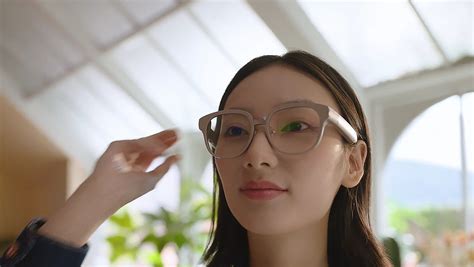 Meizu представила умные очки MYVU: ими можно управлять с помощью смарт ...