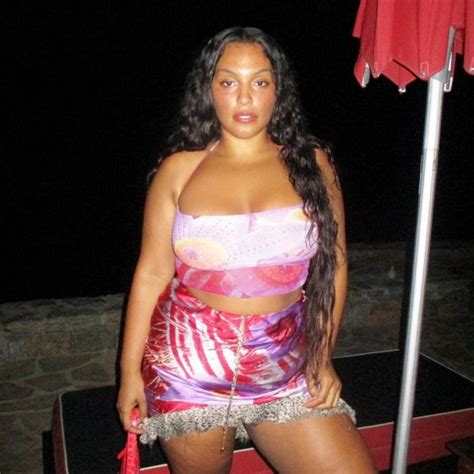 Paloma Elsesser Nude And Fat Plus Size Model Photos Video The Fappening