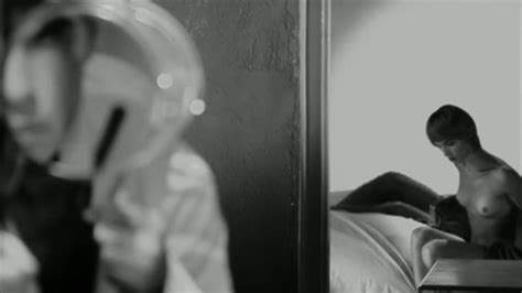 Nude Video Celebs Roberta Mattei Nude Dimmi Cosa Vedi 2010