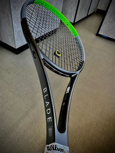 Ракетка Wilson Blade v7 98 305г., 18х20: 4 300 грн. - Ігри з ракеткою ...